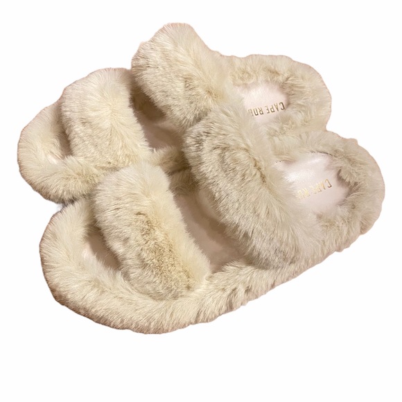 FALL SALE Cape Robbin Kandi Beige Faux Fur Slides Sandals - Picture 3 of 3